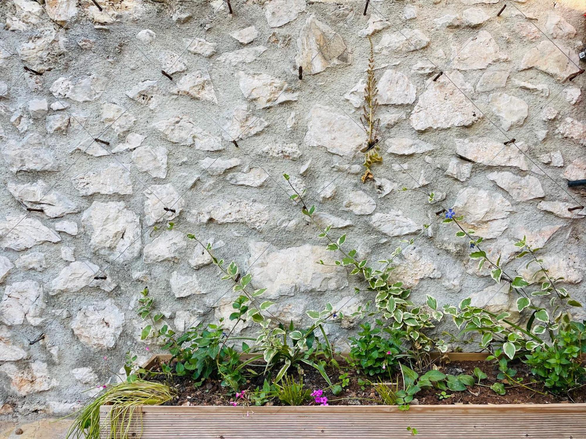 Guesthouse Near The Castle Of Himare Exterior photo